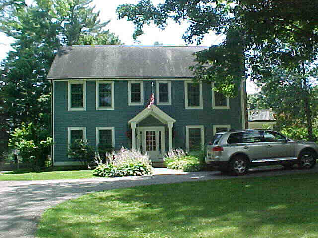 Building photograph for 21 CANTERBURY LANE